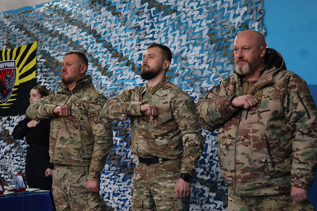 Нагородження бійців стрілецького батальйону