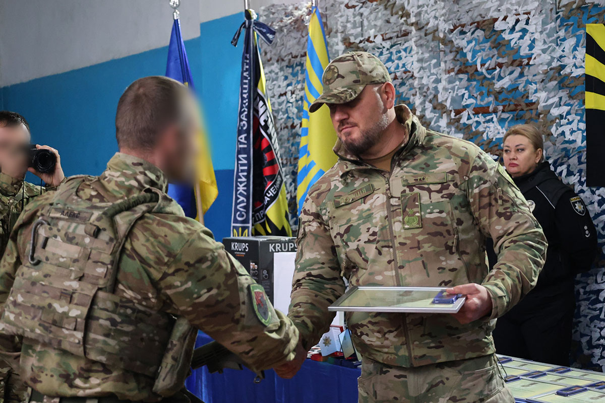 Нагородження бійців стрілецького батальйону