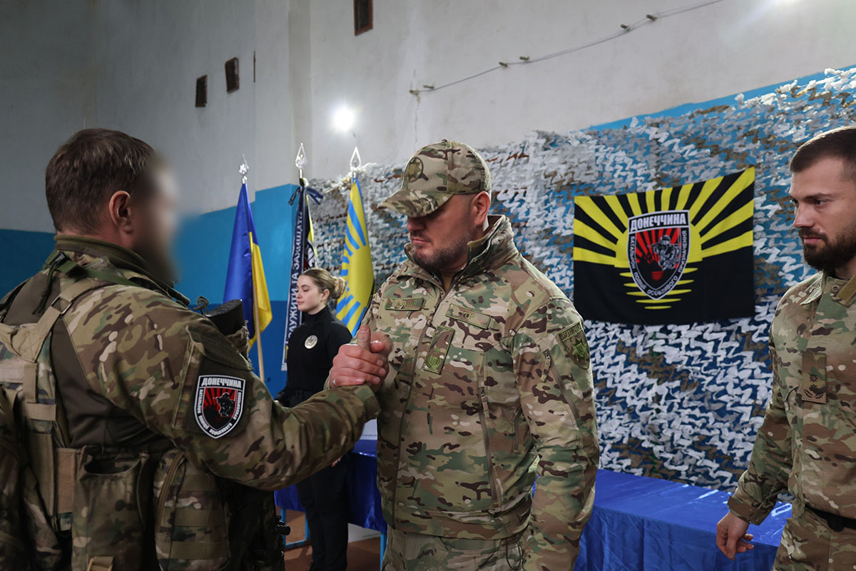 Нагородження бійців стрілецького батальйону