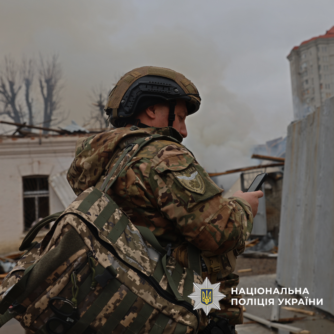 Поліцейський медик на місці обстрілу