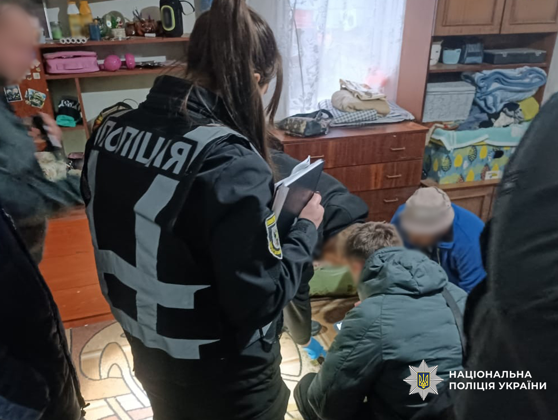 На Прилуччині поліцейські вилучили у чоловіка незаконну зброю та набої