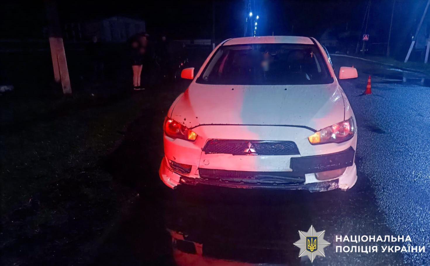 На фото зображений автомобіль - учасник ДТП.