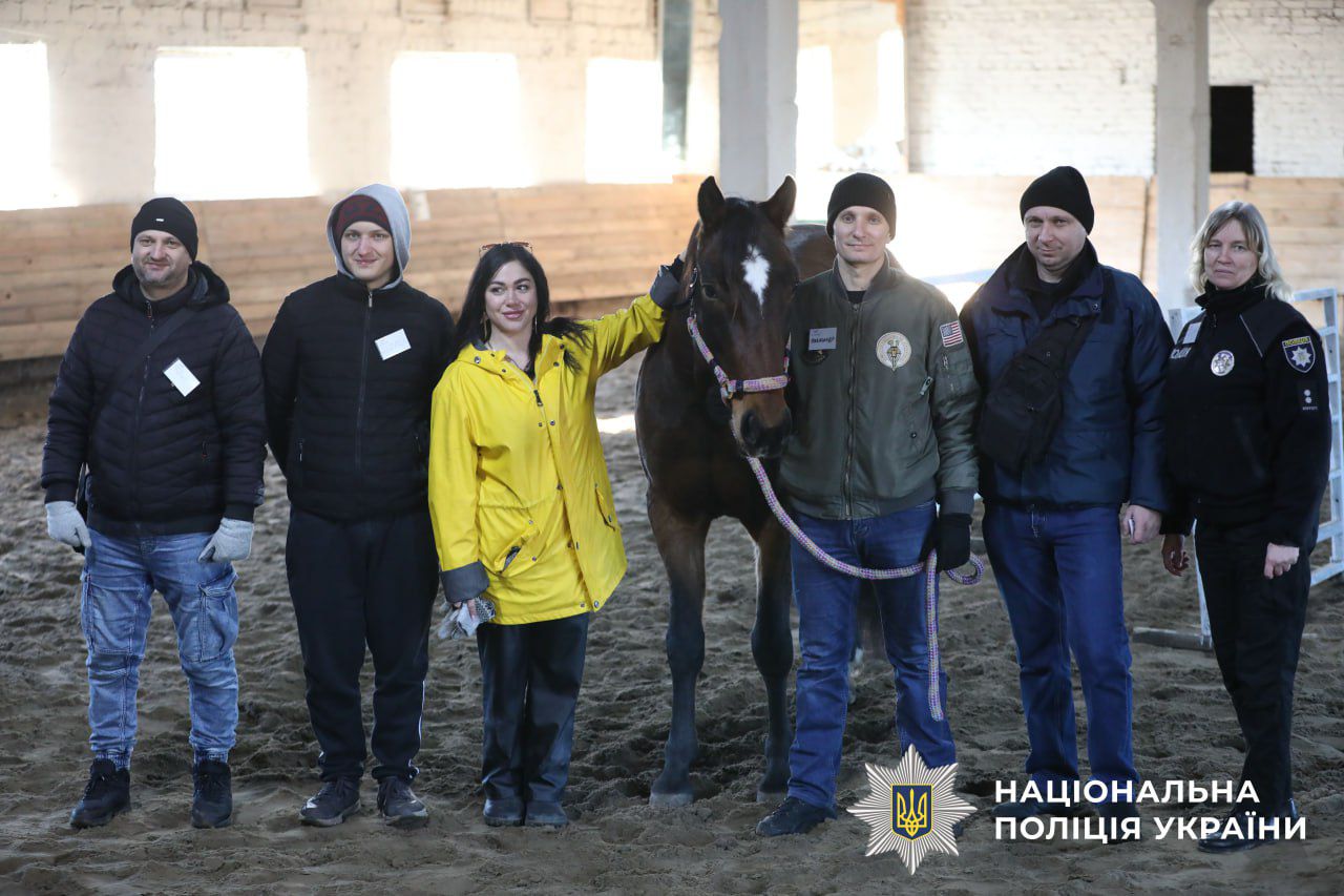 На фото учасники заходу.