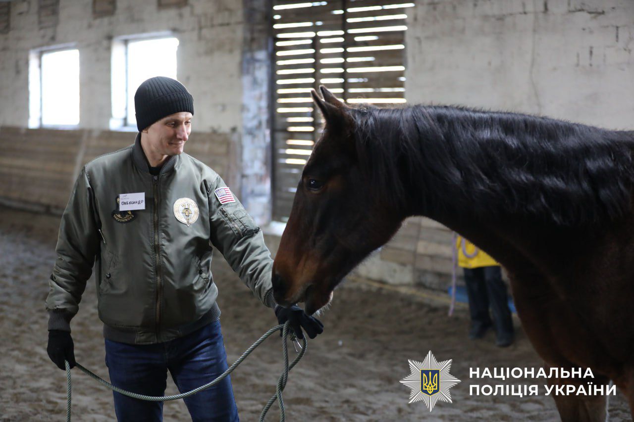 На фото учасник заходу.