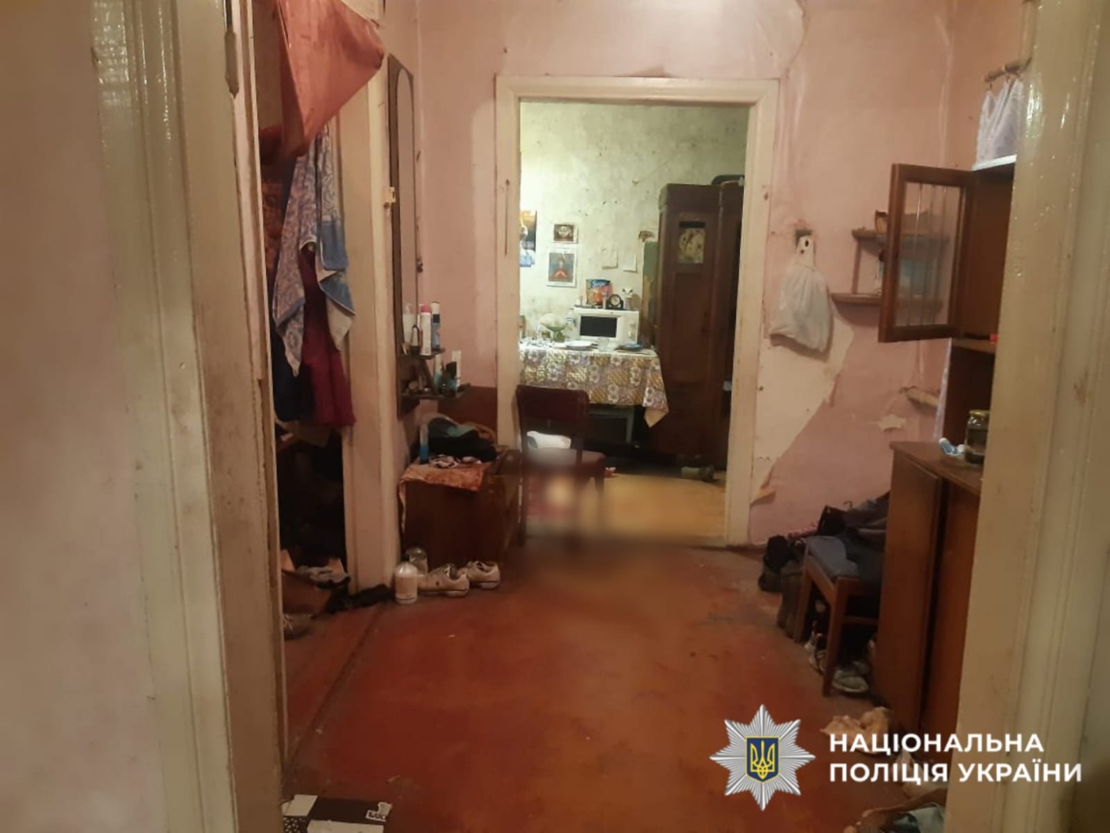 На фото зображено кімнату в якій відбулись події.