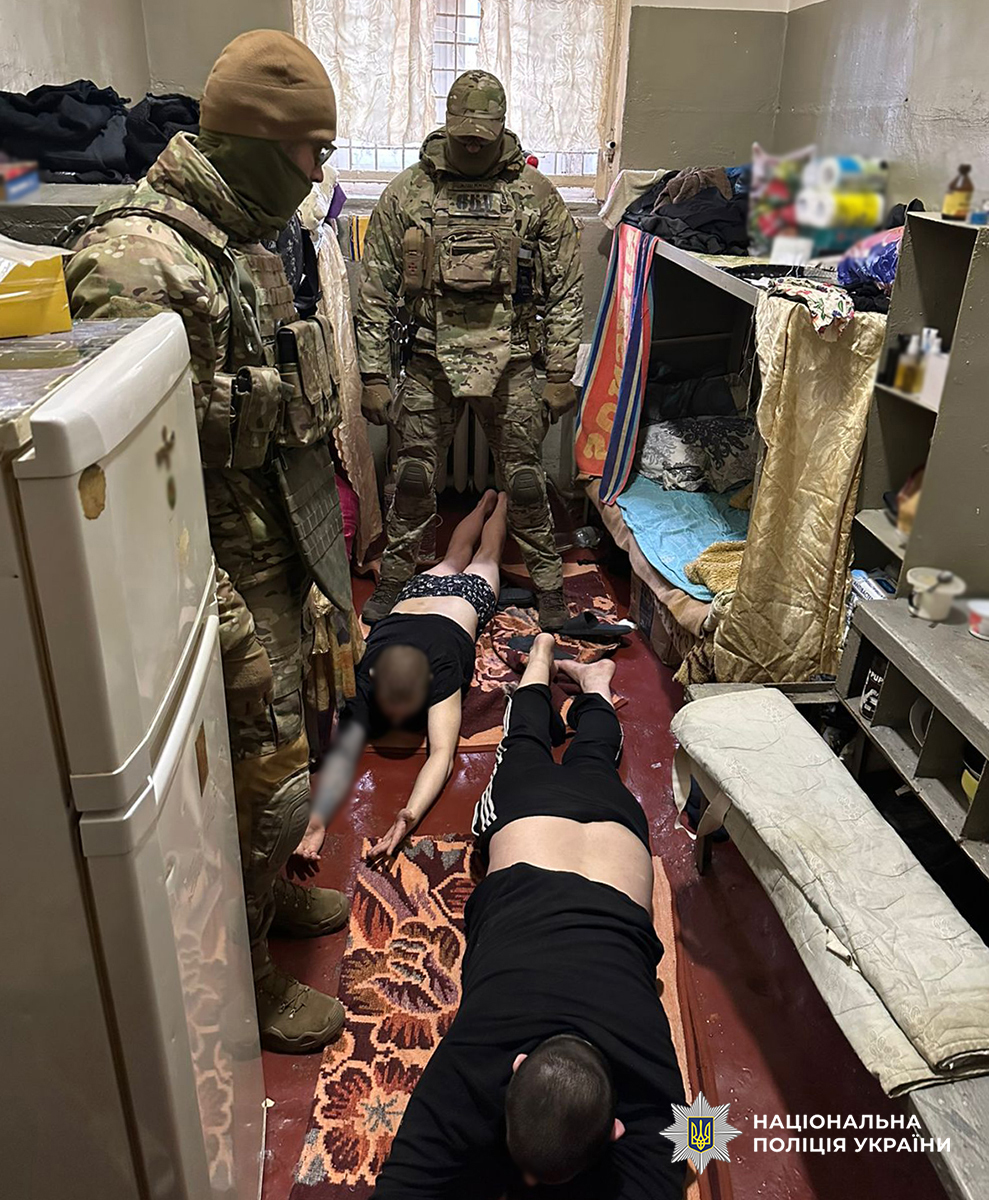 Спецпризначенці КОРД на затриманні у виправній колонії.