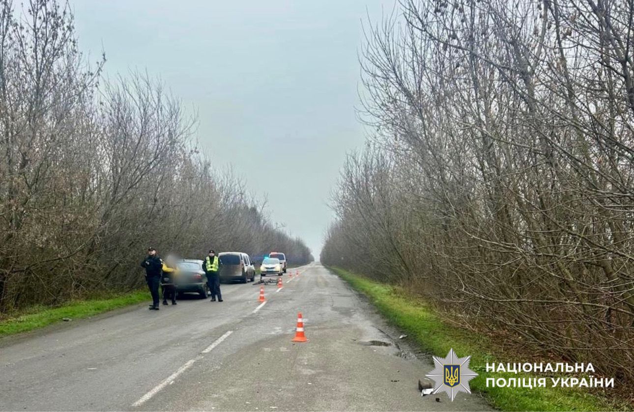 На фото зображено місце події.