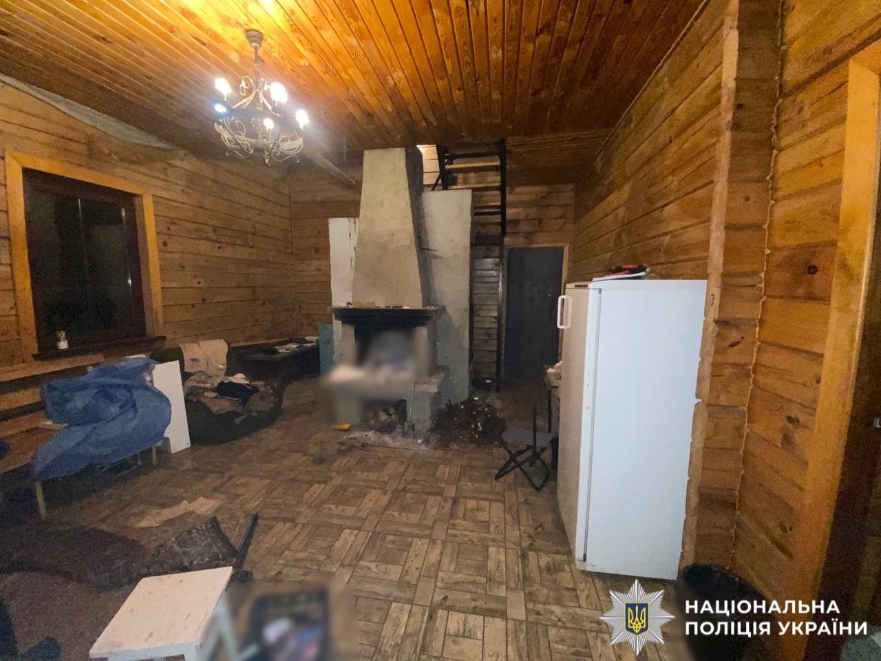 На фото зображено кімнату в якій сталась подія.