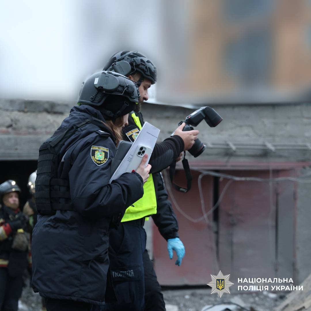 Поліцейські встановлюють обставини вибуху в Шевченківському районі Харкова