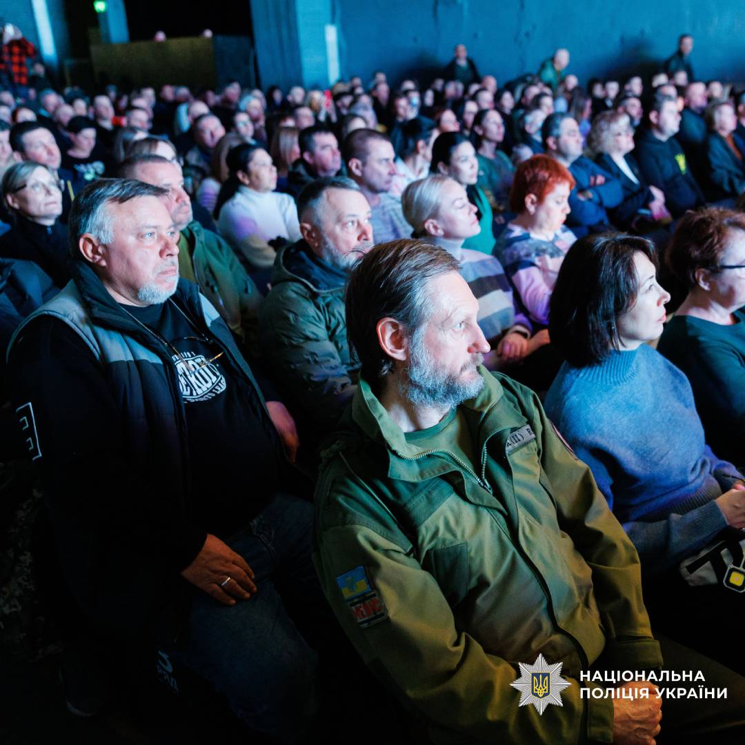 Начальник поліції Харківщини привітав волонтерів із Міжнародним днем волонтера