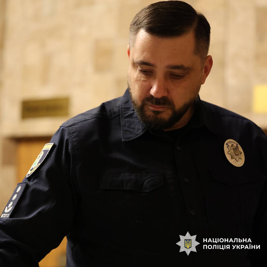 Остання шана бійцю полку поліції особливого призначення Анатолію Петіку