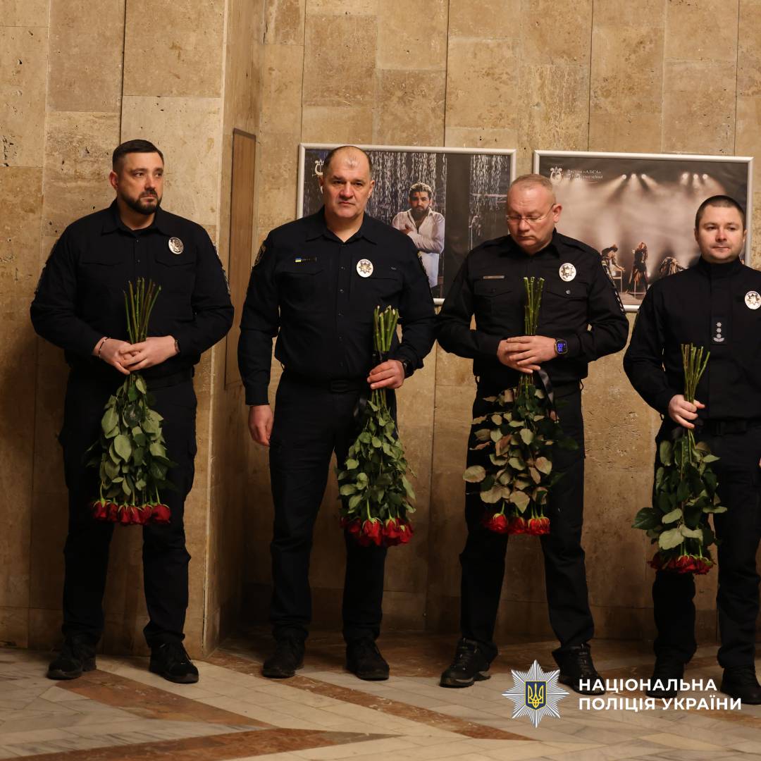 Остання шана бійцю полку поліції особливого призначення Анатолію Петіку