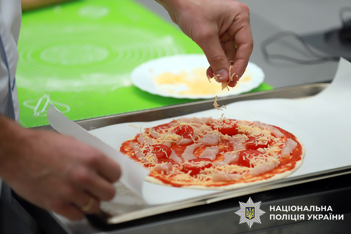 Процес приготування піци