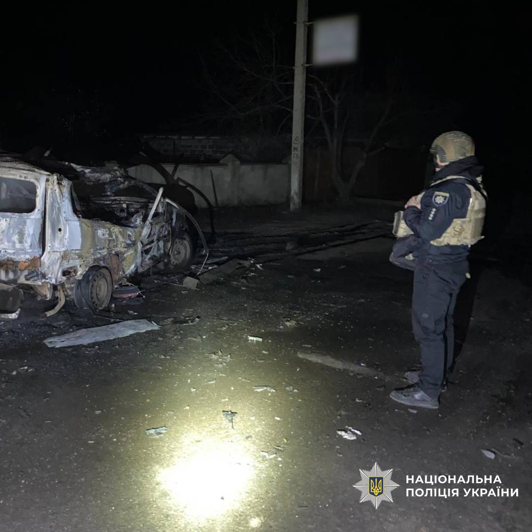 Внаслідок ворожих обстрілів загинув чоловік: на Харківщині поліцейські документують наслідки воєнних злочинів