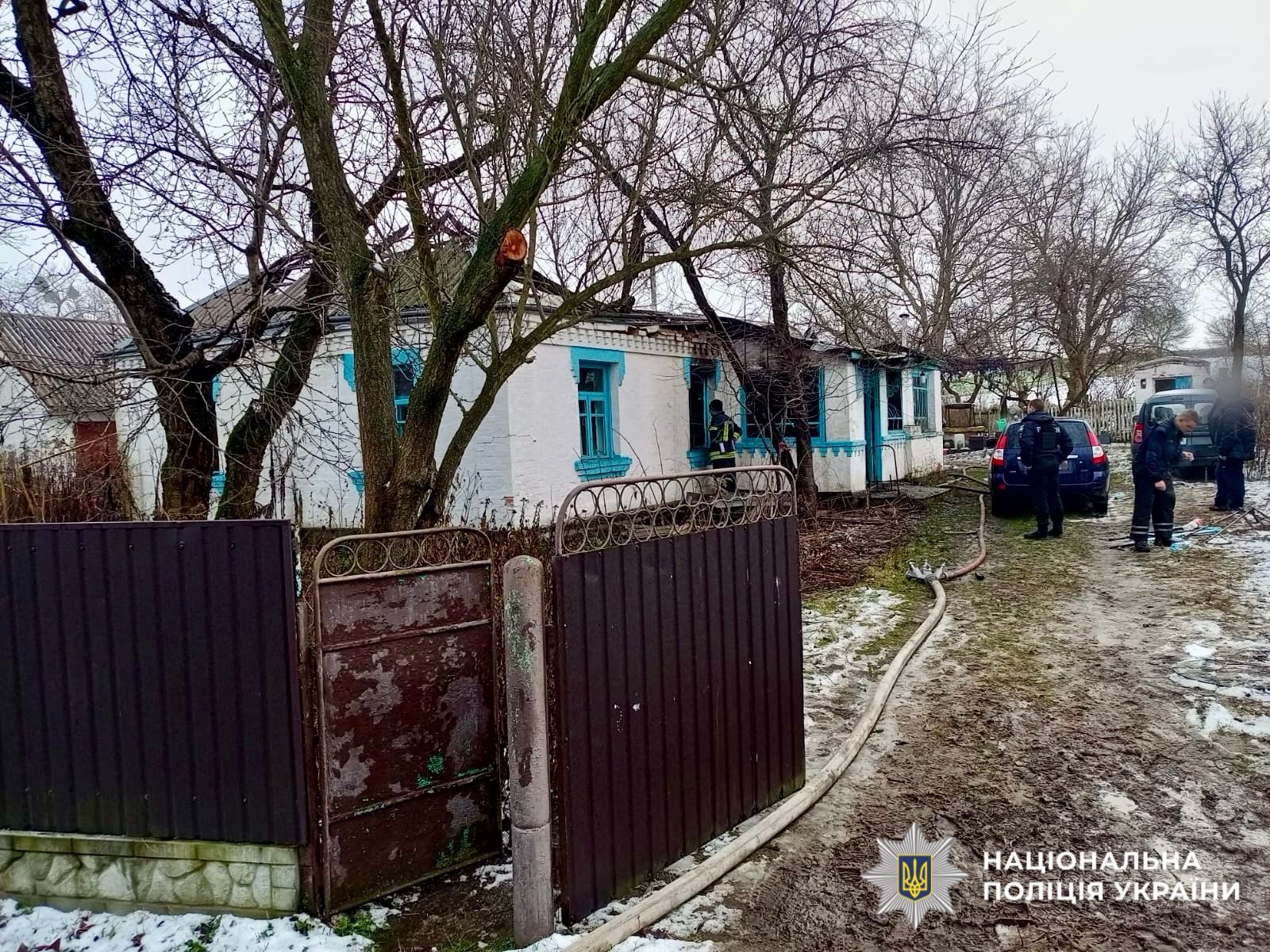 На фотографії зображено місце події, де відбулась пожежа.