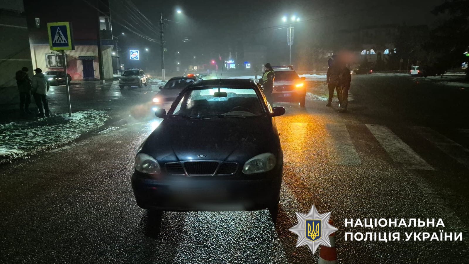 На фотографії зображено автомобіль, який є учасником ДТП.