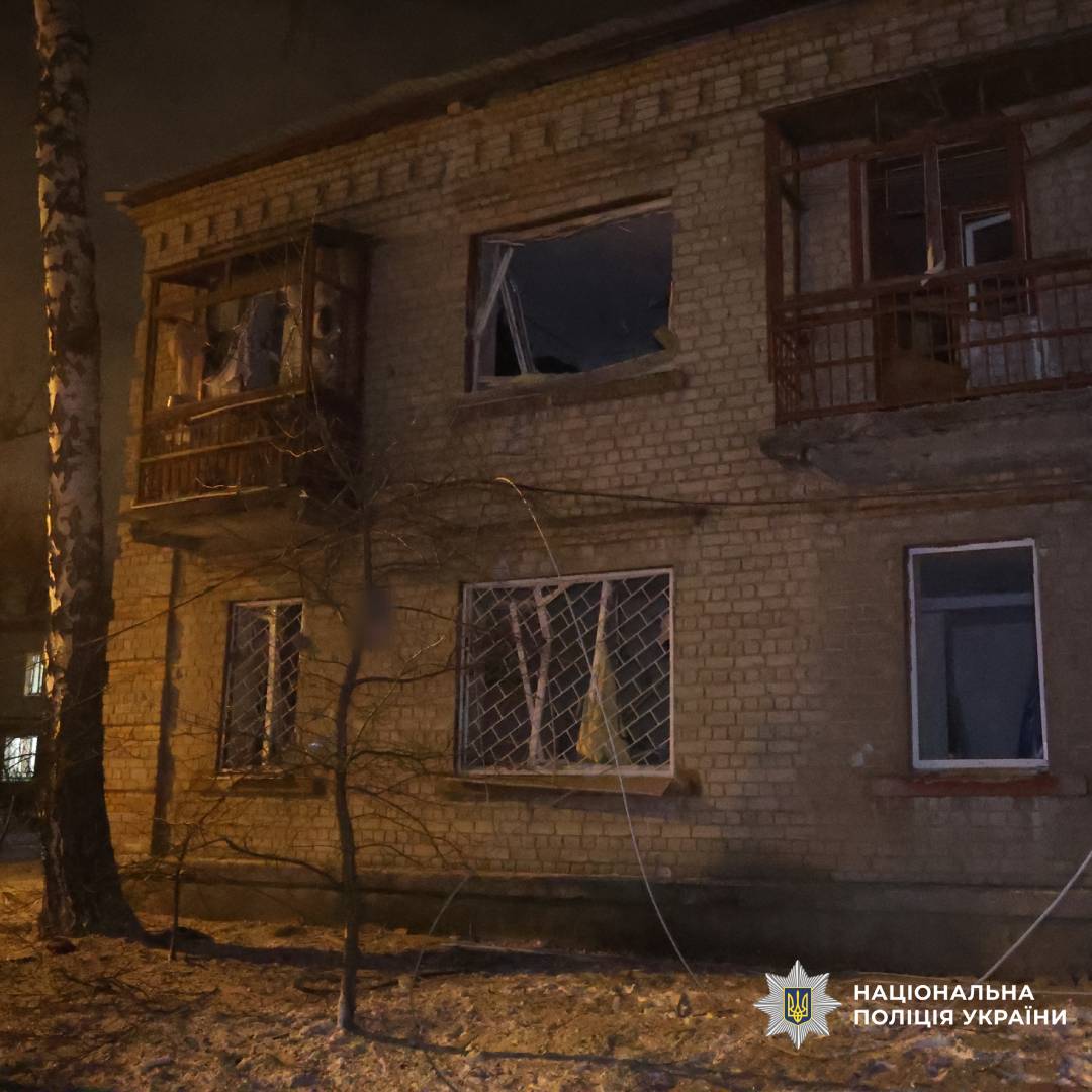 поліція документує наслідки ворожого удару