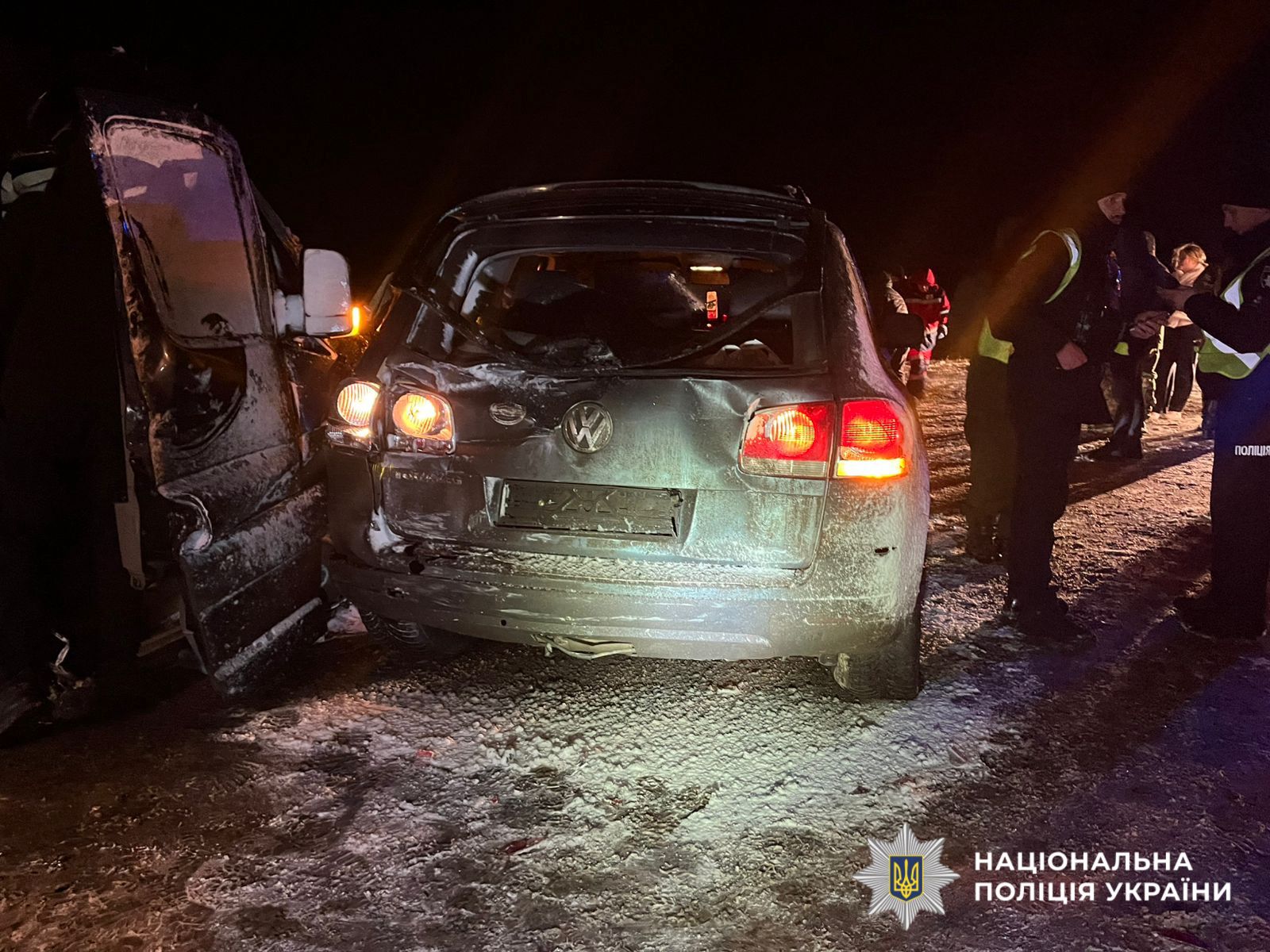 На фотографії зображено автомобілі, які є учасниками ДТП.