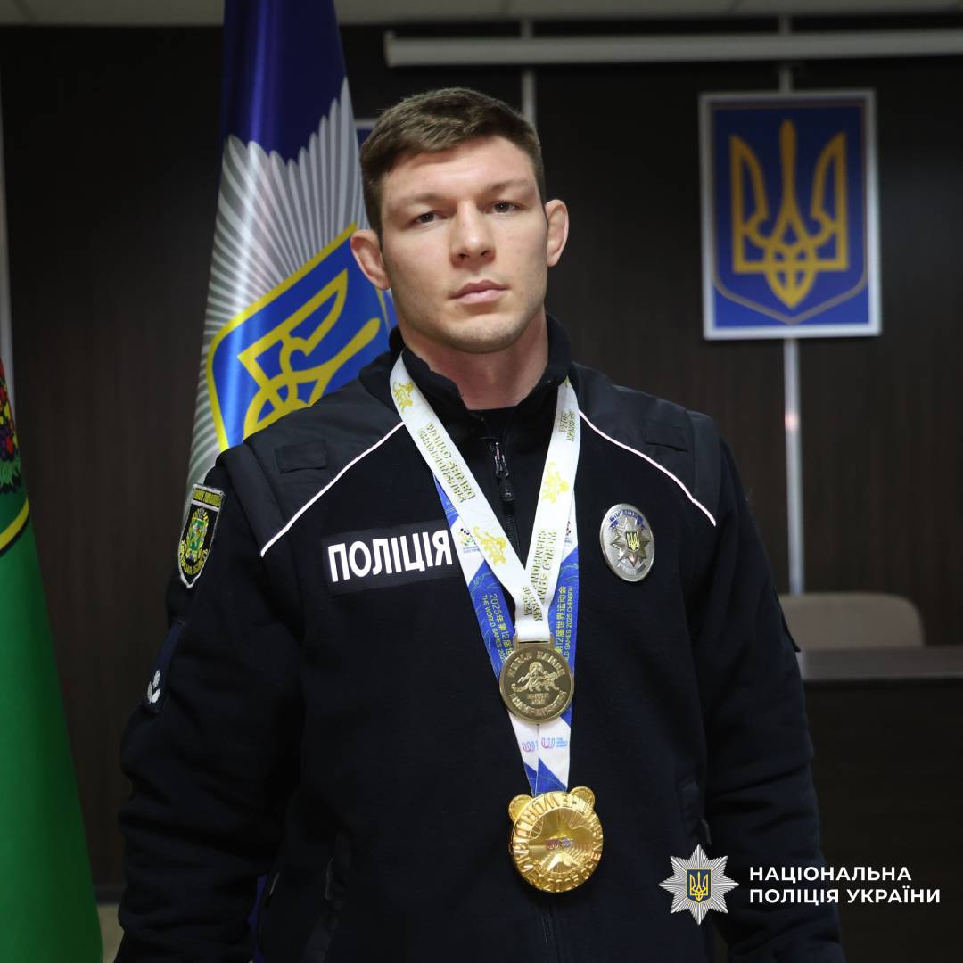 «Неможливе – можливе»: з таким гаслом по життю йде харківський поліцейський Владислав Руднєв