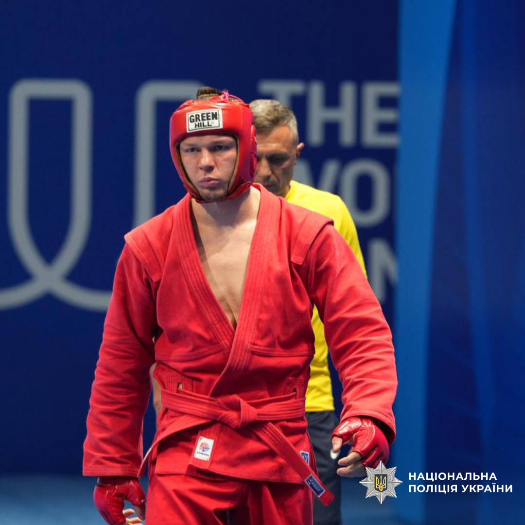 «Неможливе – можливе»: з таким гаслом по життю йде харківський поліцейський Владислав Руднєв