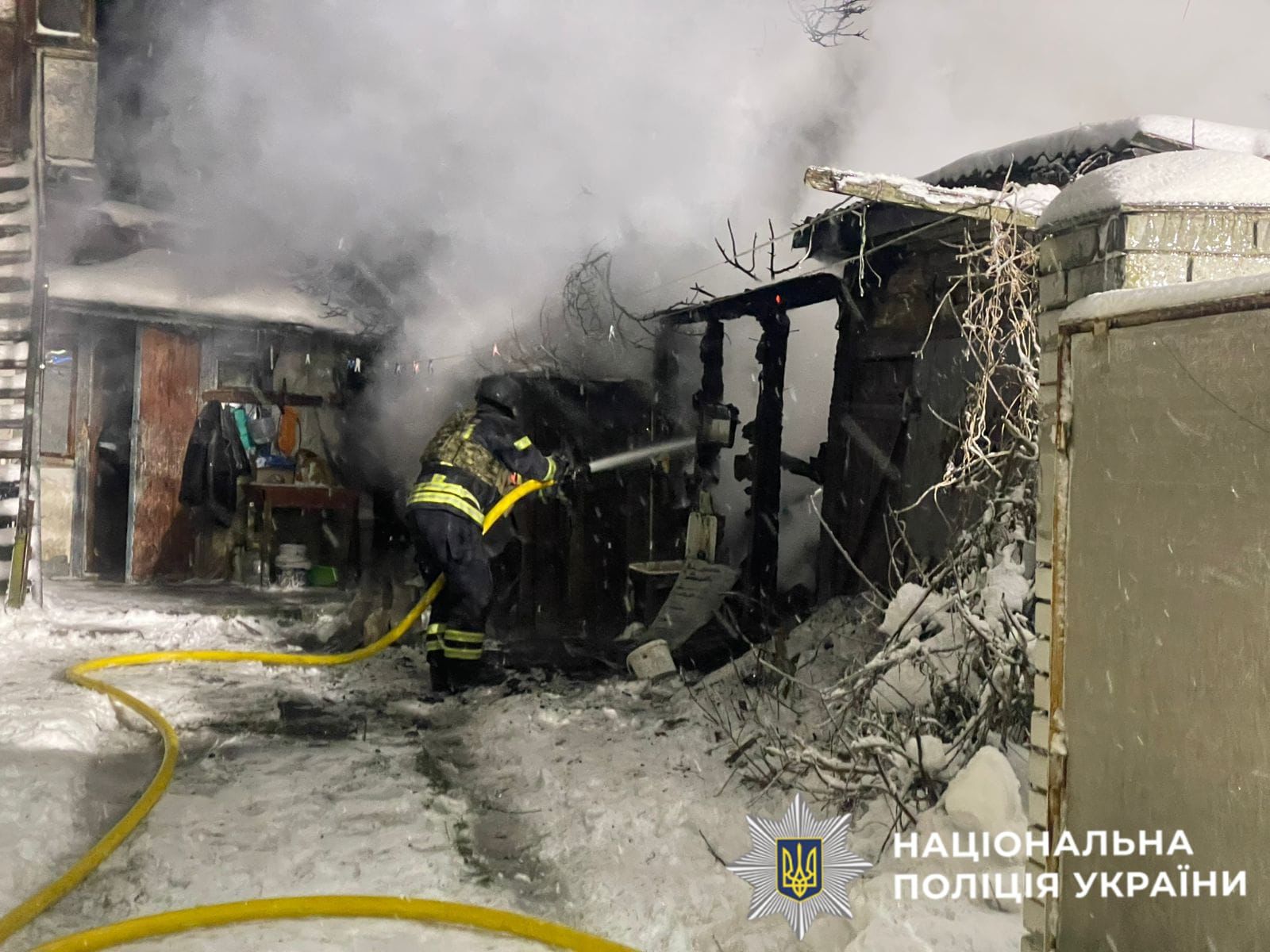 На фото зображено наслідки атаки ворога