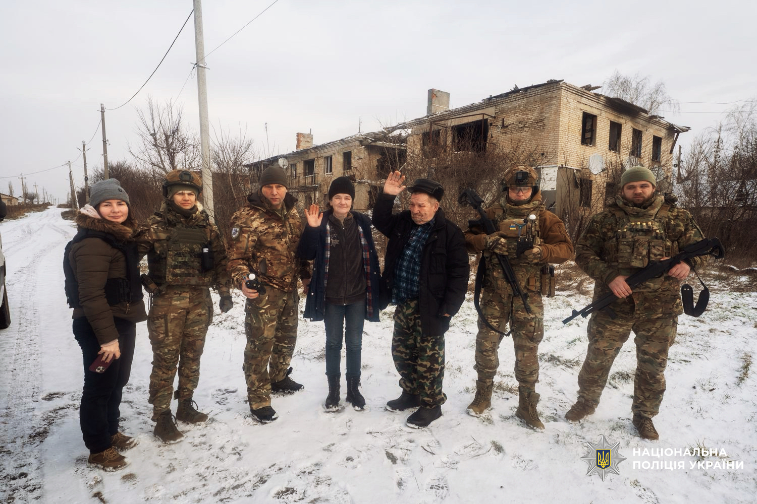 Спецпідрозділ поліції «Білий Янгол» здійснив евакуацію двох цивільних осіб із території активних бойових дій Дергачівської громади