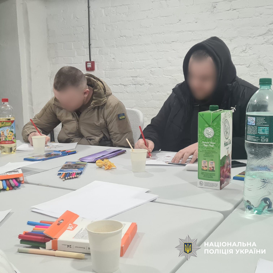 Психолог Mental Tutor поліції Харківщини провела арт-терапевтичне заняття для поранених військовослужбовців, які проходять лікування та реабілітацію