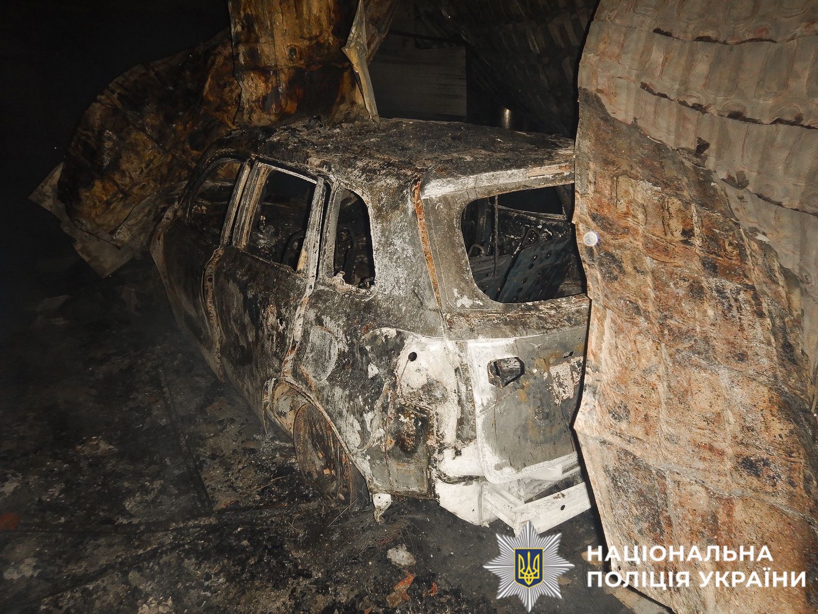 На фотографії зображено місце події, де відбулася пожежа.