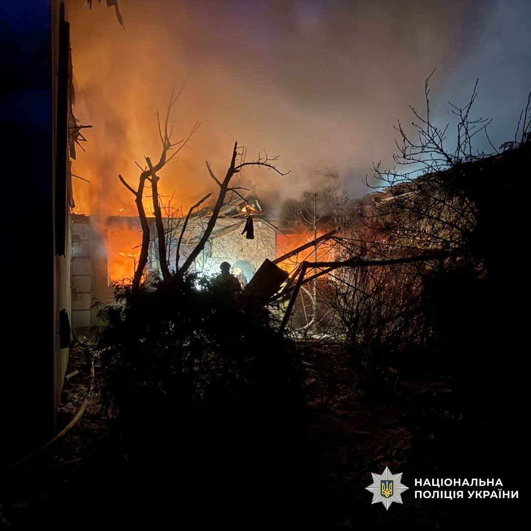 Через удари росіян на Харківщині загинули троє людей, є поранені : поліція документує наслідки воєнних злочинів загарбників