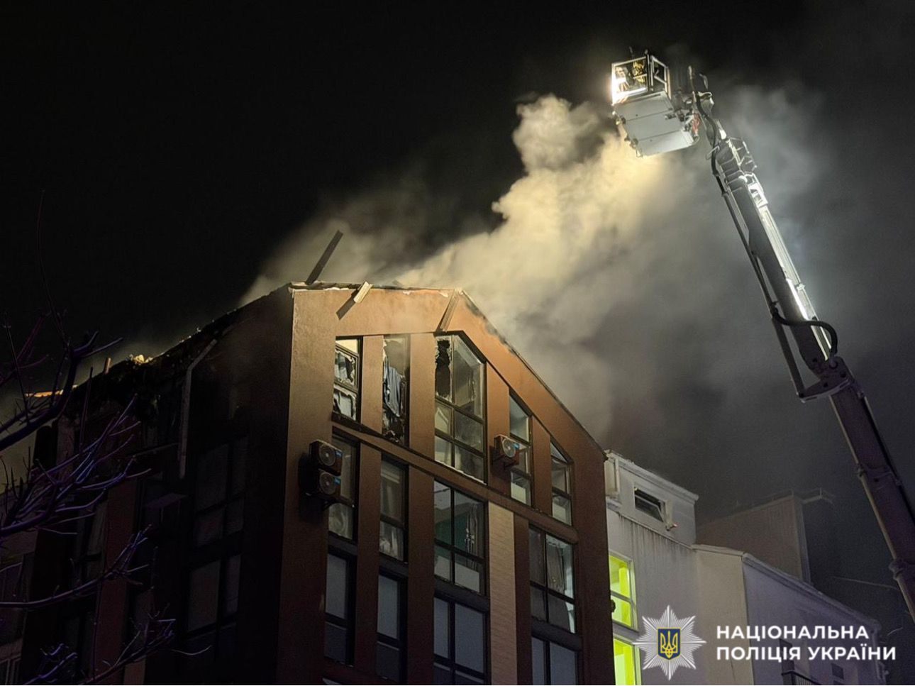 На фотографії зображено наслідки ворожої атаки.