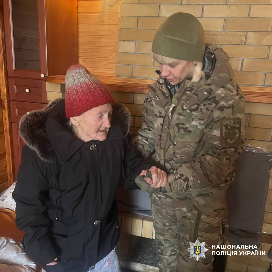 Поліцейські спецпідрозділу «Білий Янгол» продовжують здійснювати евакуації з територій активних бойових дій на Харківщині