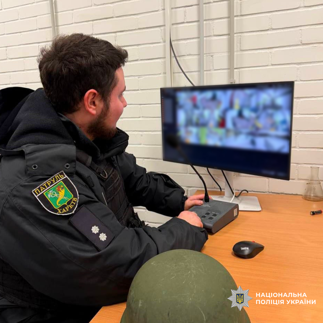 Поліцейські проводять тренування з евакуації в закладах освіти для школярів та персоналу