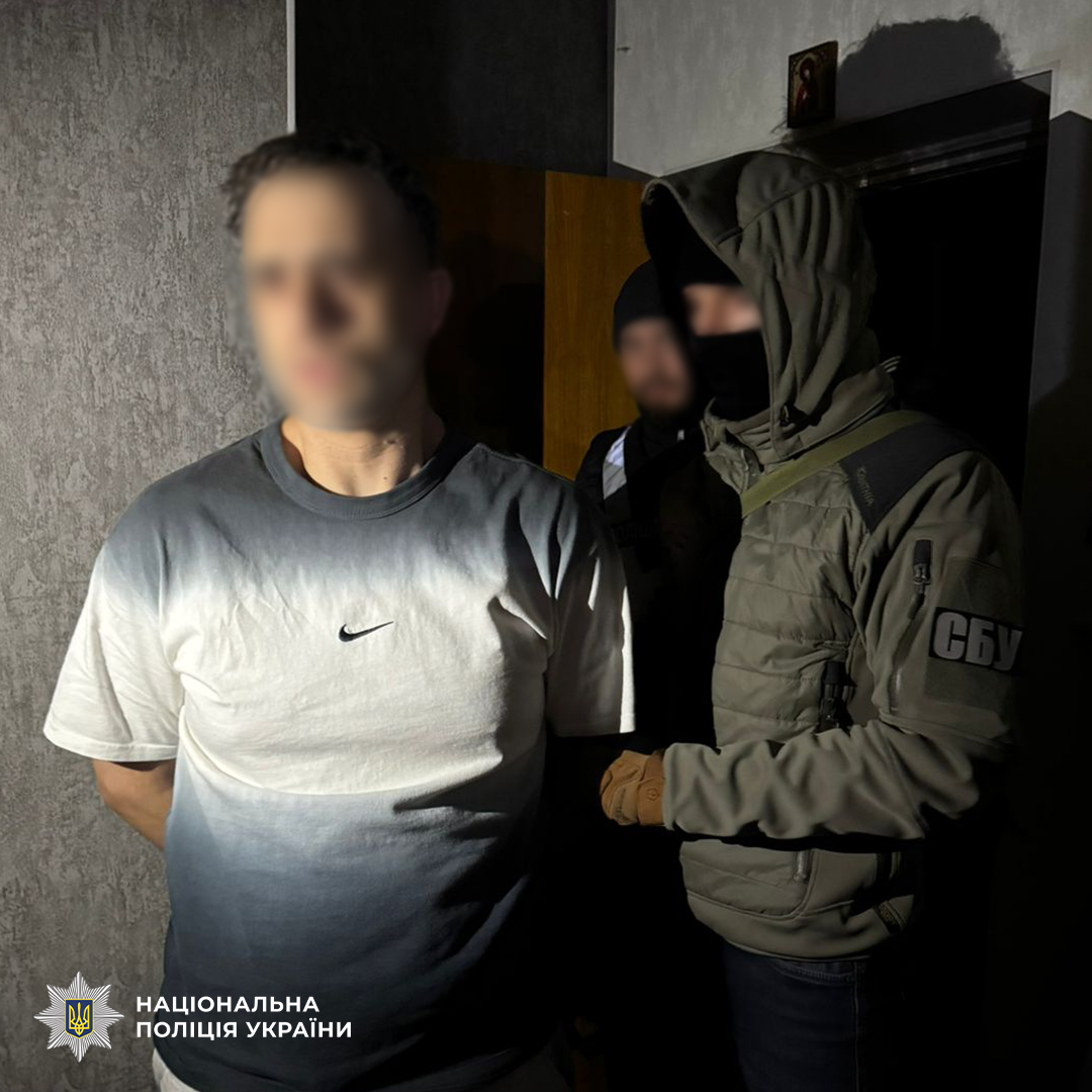 На фотографії зображено зловмисника.