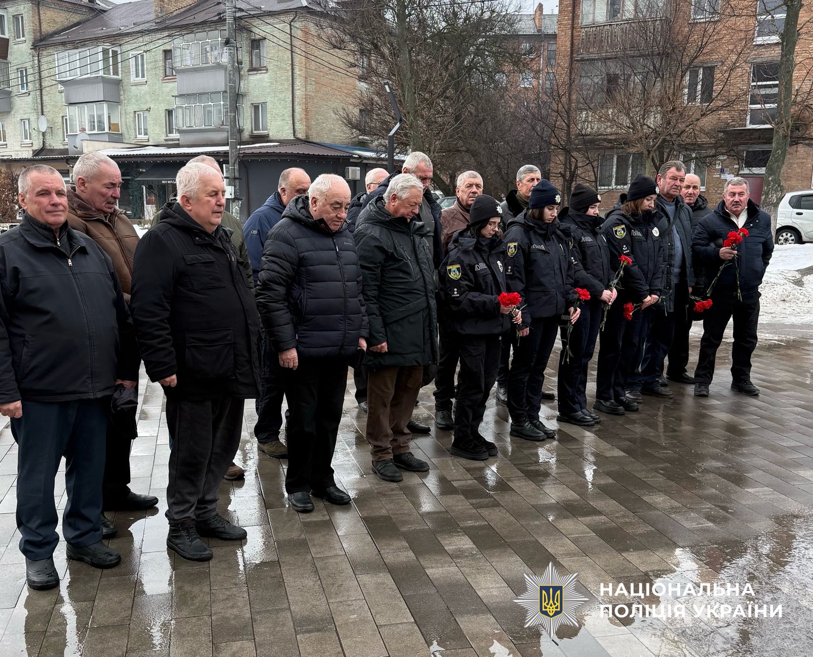 Правоохоронці разом із ветеранами органів внутрішніх справ та представниками громад долучилися до вшанування памʼяті воїнів, полеглих на території інших держав.