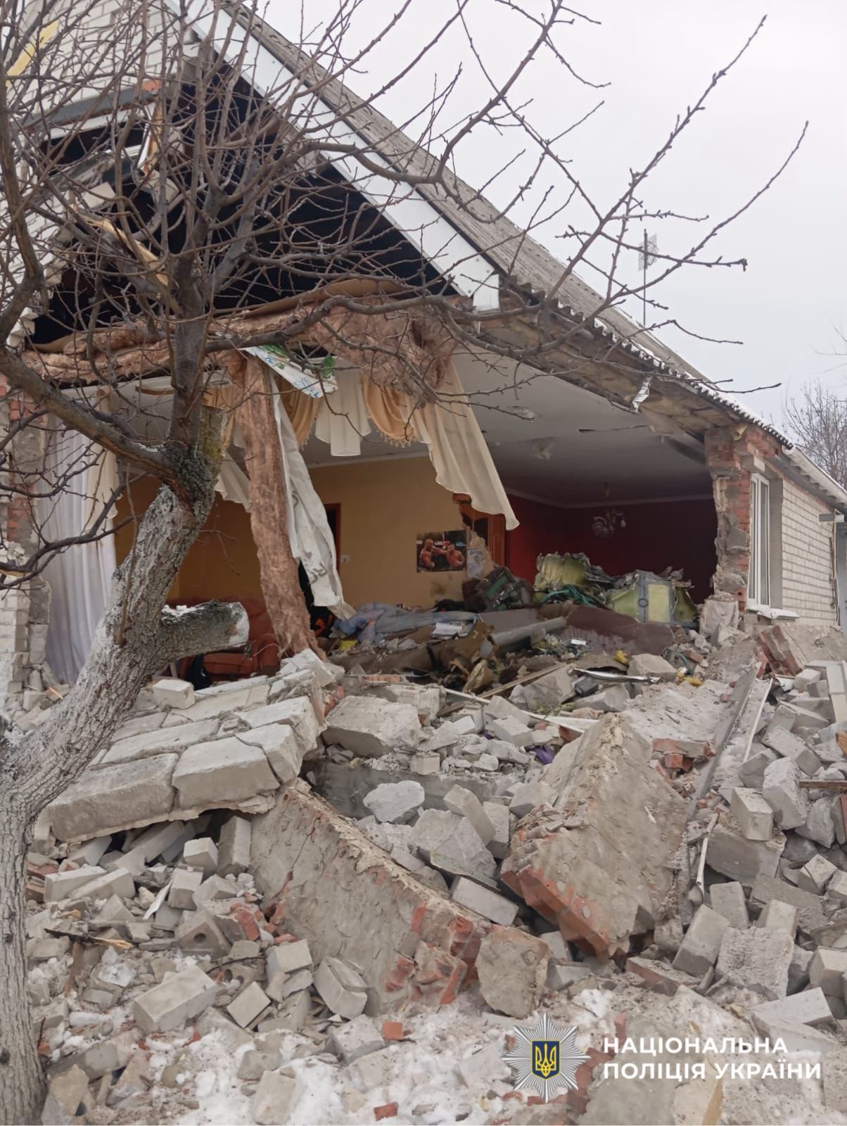 На фото зображено місце події.