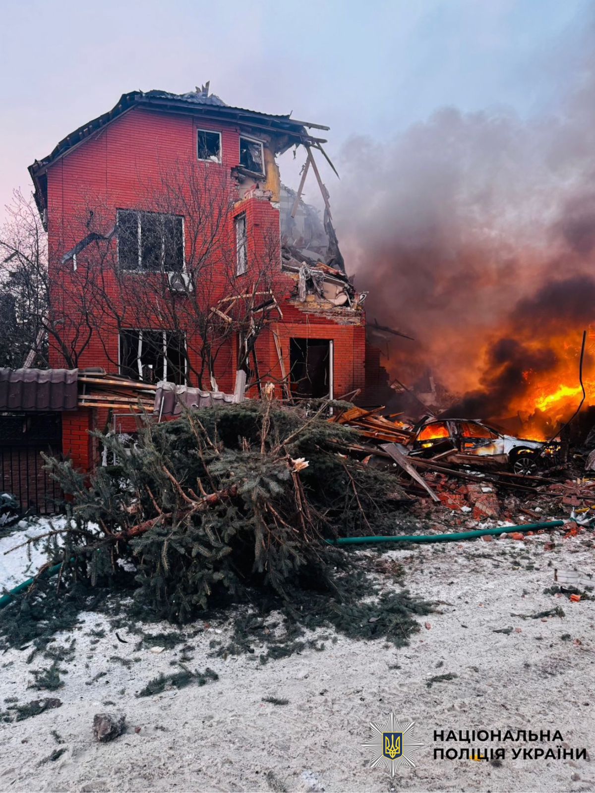 На фото зображено місце події.