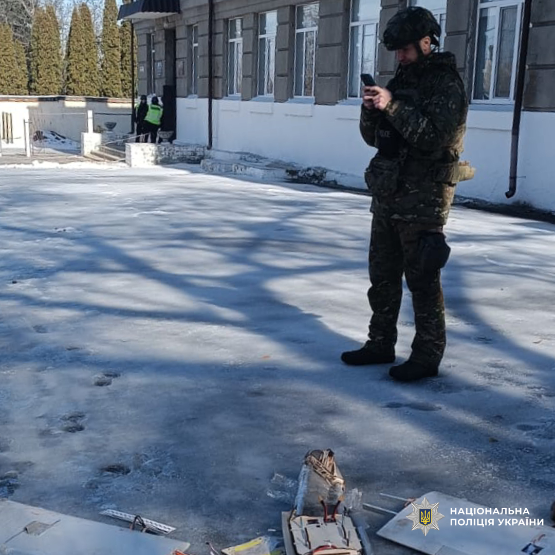 Постраждали цивільні: поліцейські документують наслідки ворожих ударів по Харківщині