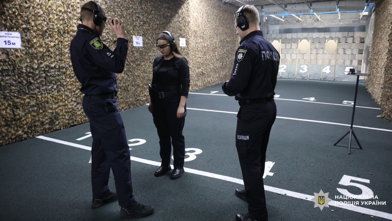 У Харкові відбулися  щорічні змагання зі стрільби серед жінок-поліцейських