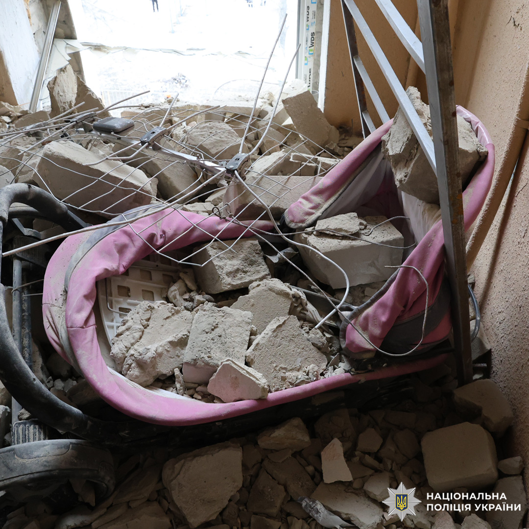 Аварійно-рятувальні роботи у Харкові тривають: відомо про 10 загиблих, ще 16 людей травмовані