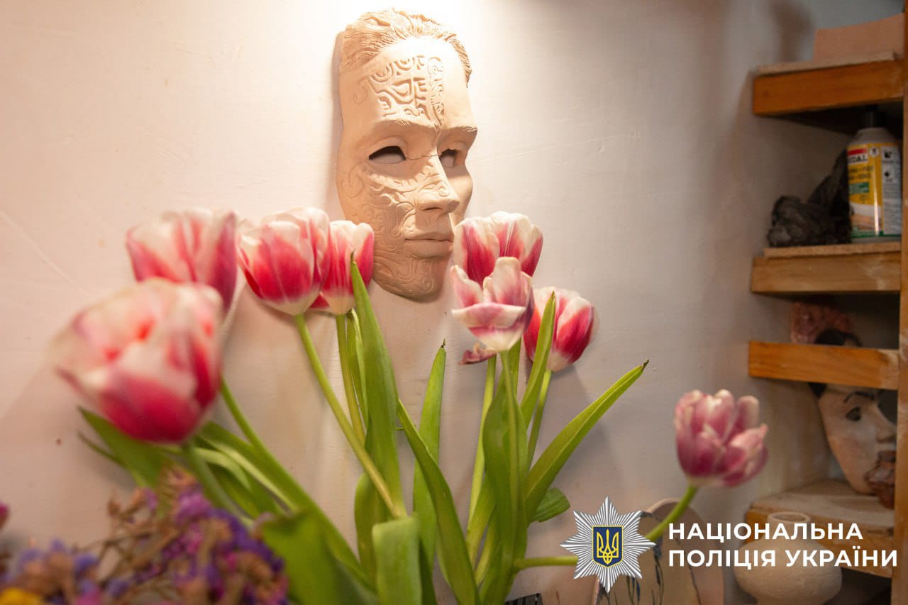 На фотографії зображено реабілітацію поліцейських після поранень.