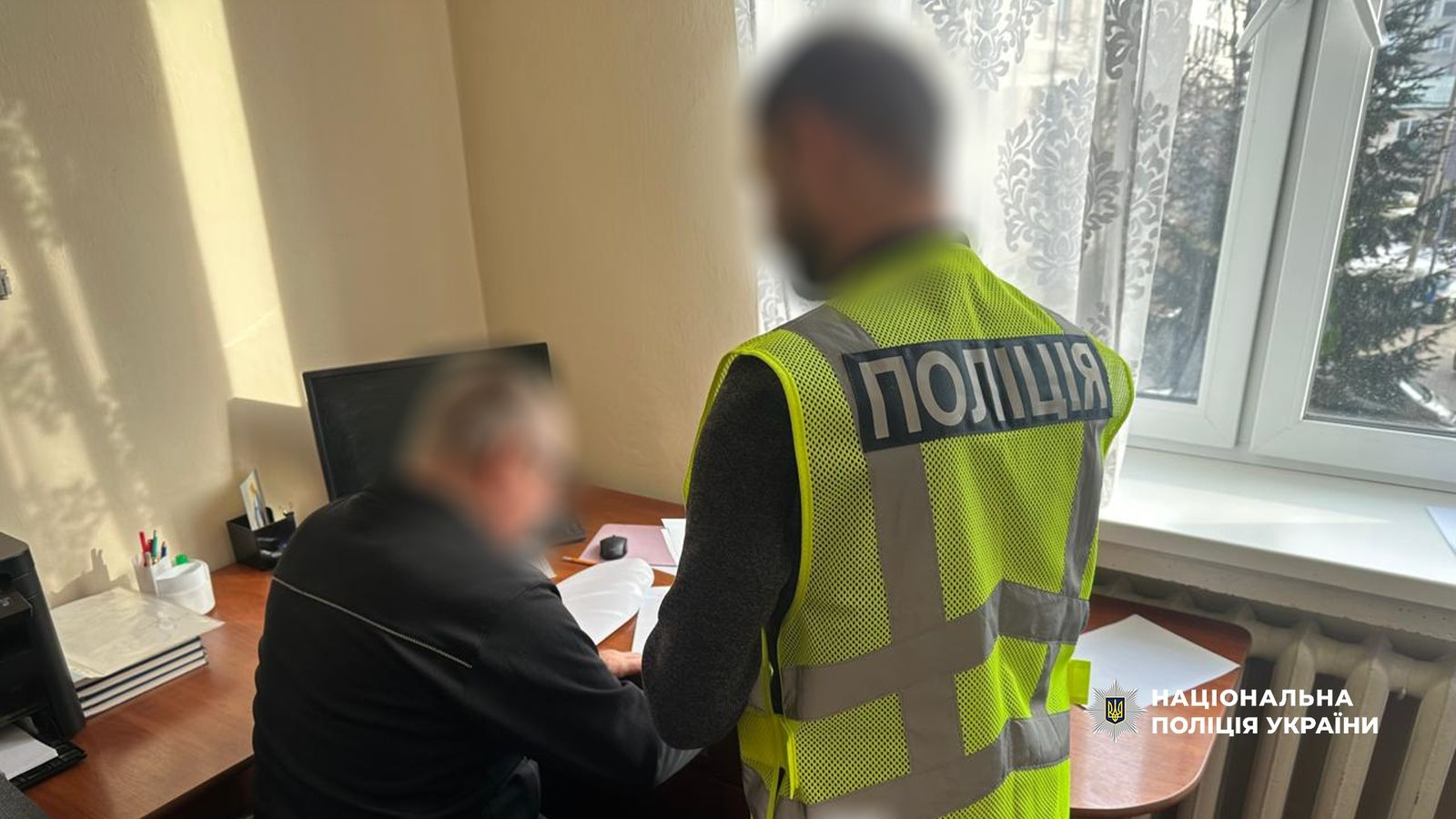 Фігуранти штучно завищували тарифи, підробляли документи та закладали необґрунтовано високі прибутки, що дозволило їм привласнити значні кошти територіальної громади.