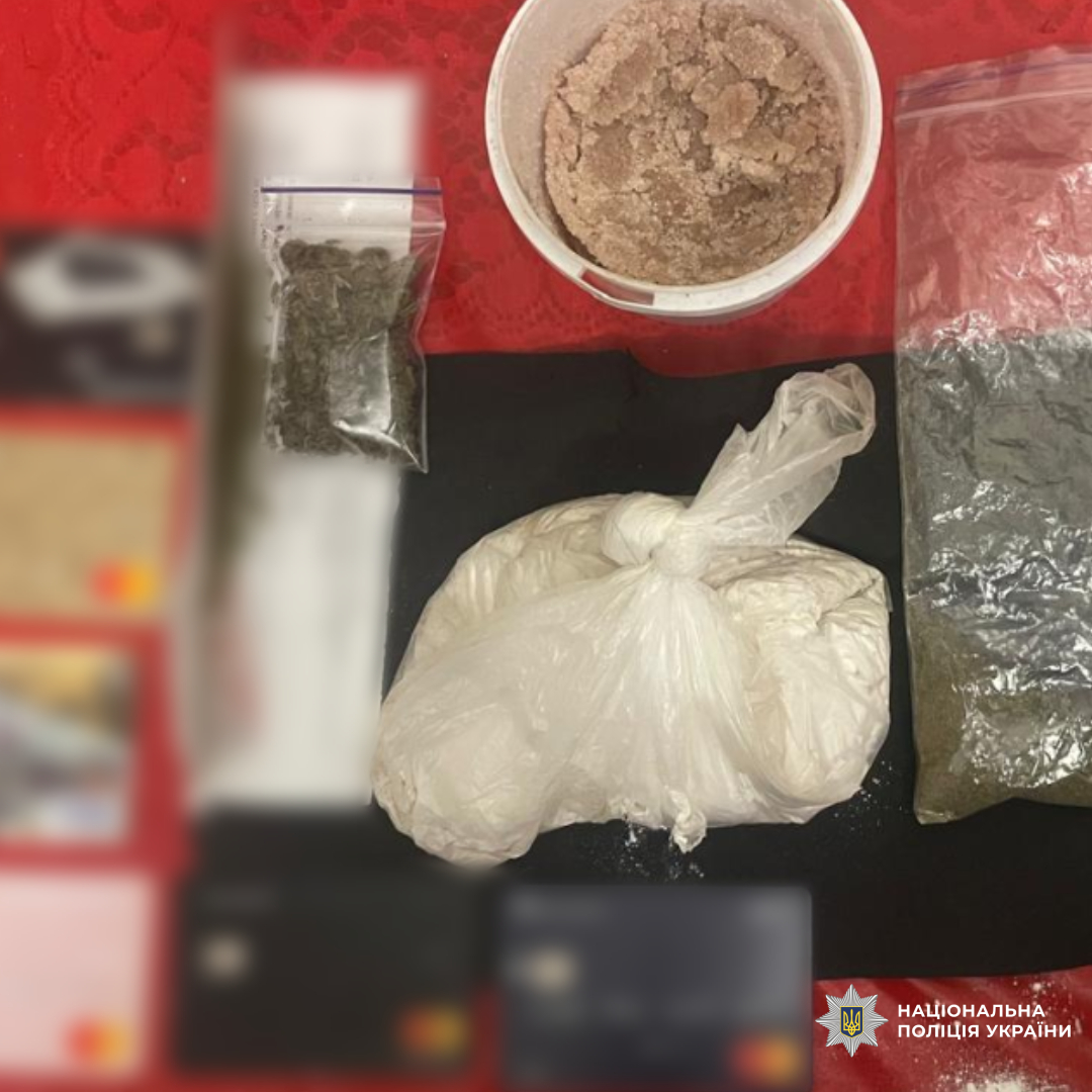 На Харківщині поліція викрила міжрегіональну організовану групу, яка налагодила масштабний збут наркотиків