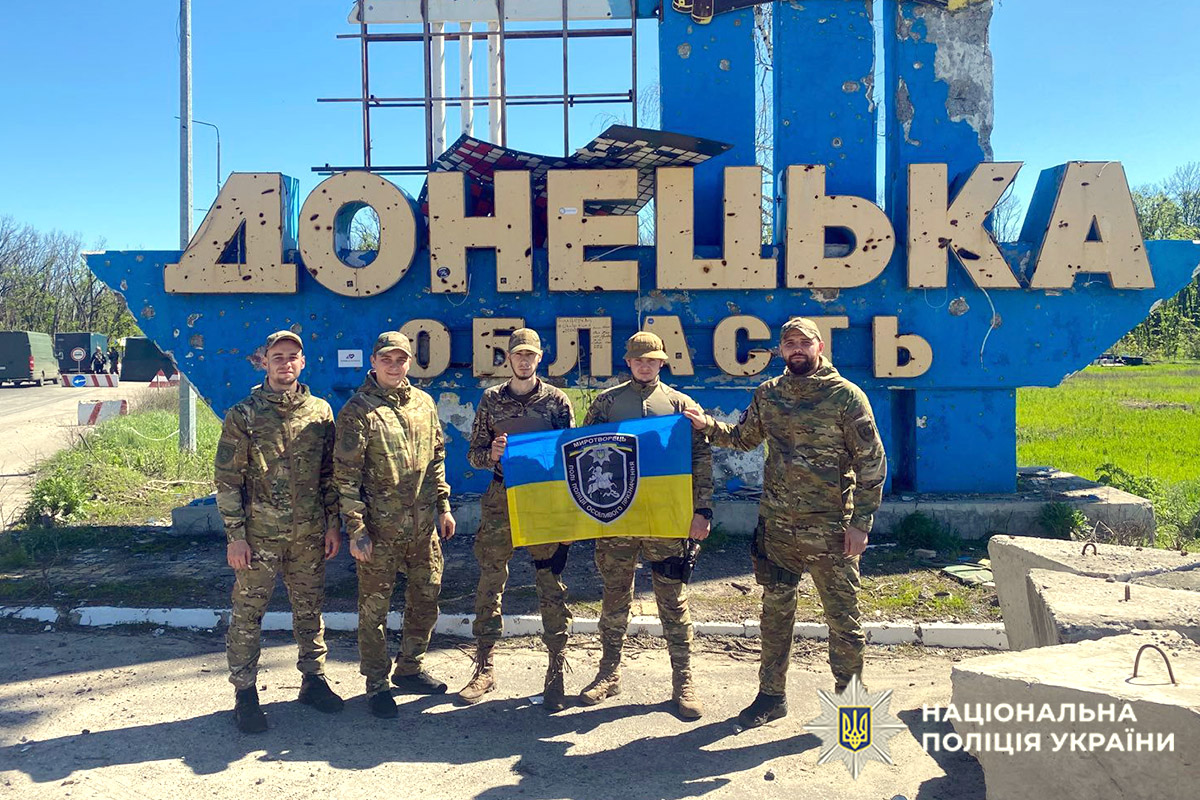 У перші дні повномасштабного вторгнення Юрій Мельник разом із побратимами стримував ворога на Луганщині. Далі — Сєвєродонецьк, Рубіжне, Кремінна, Сіверськ, Бахмут, Часів Яр…