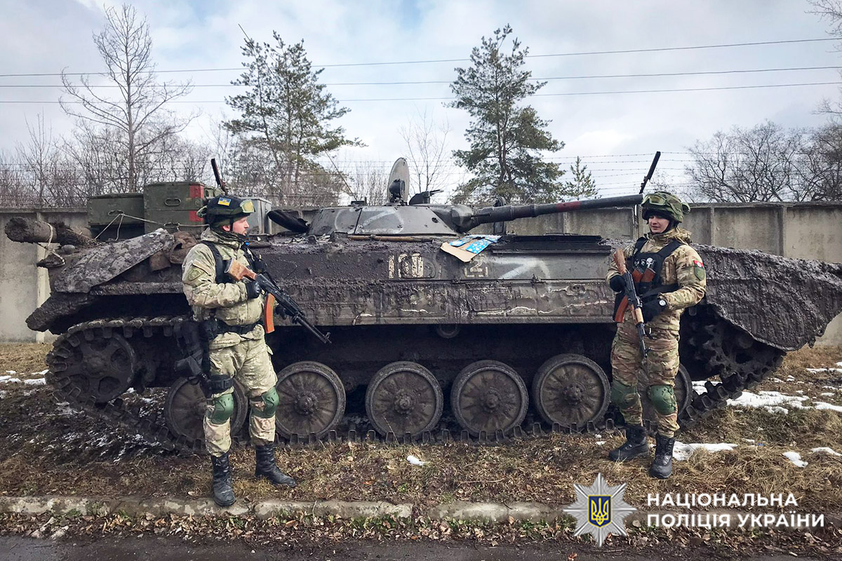 На війні хлопці пережив десятки небезпечних виїздів і бойових чергувань.