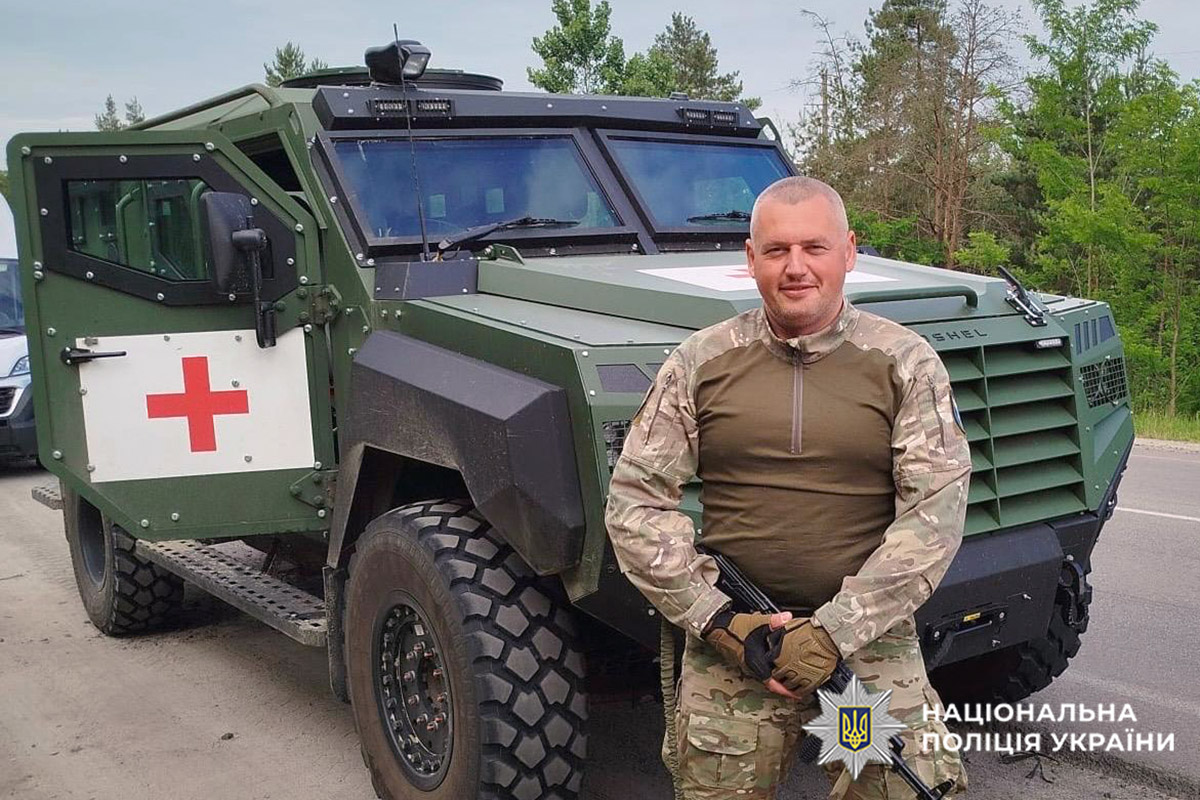 Поліцейський офіцер громади Володимир Чабан