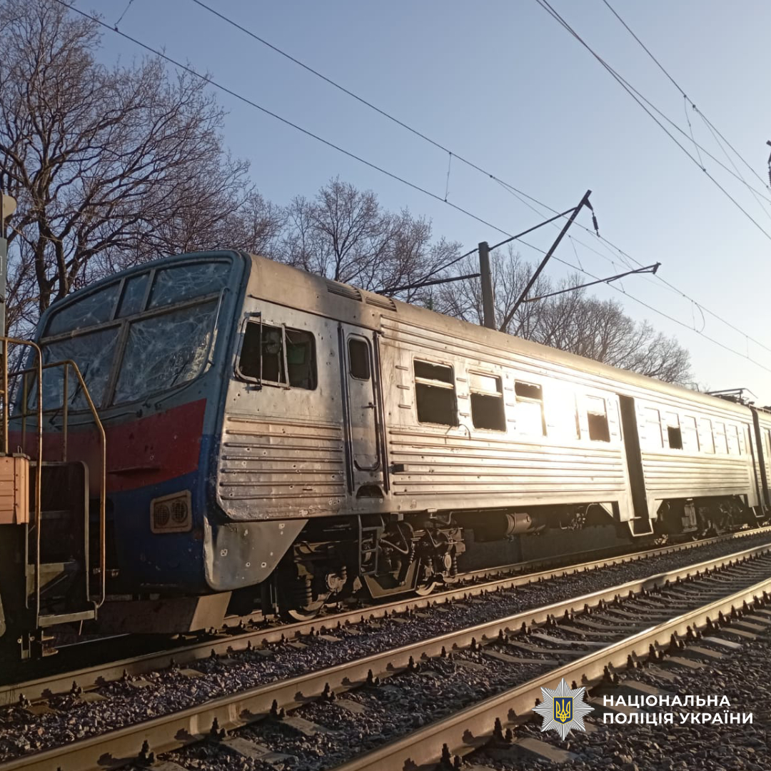 Поліцейські фіксують наслідки влучання БпЛА в Богодухівському районі: постраждали чотири людини