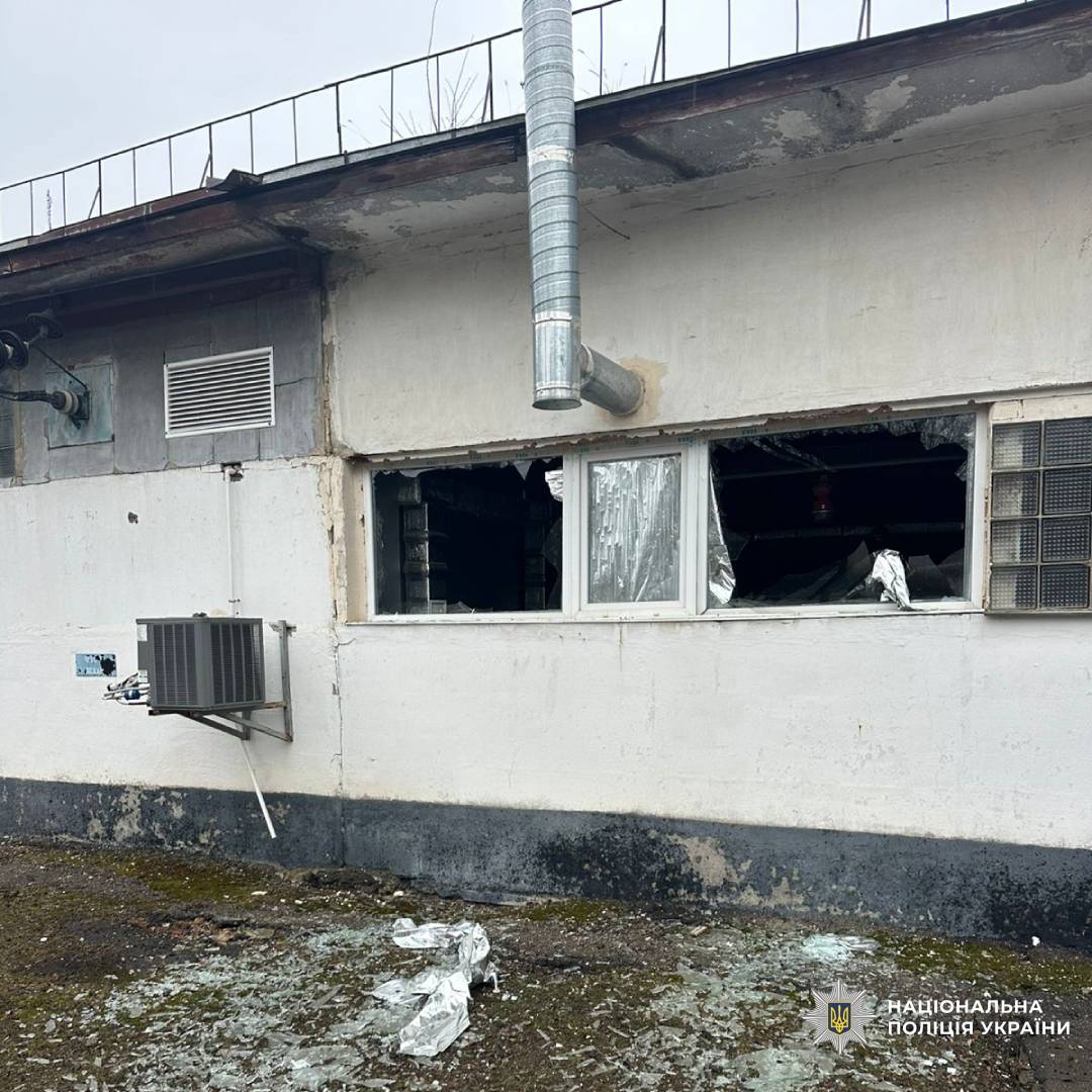 На фото зафіксовано наслідки ворожої атаки