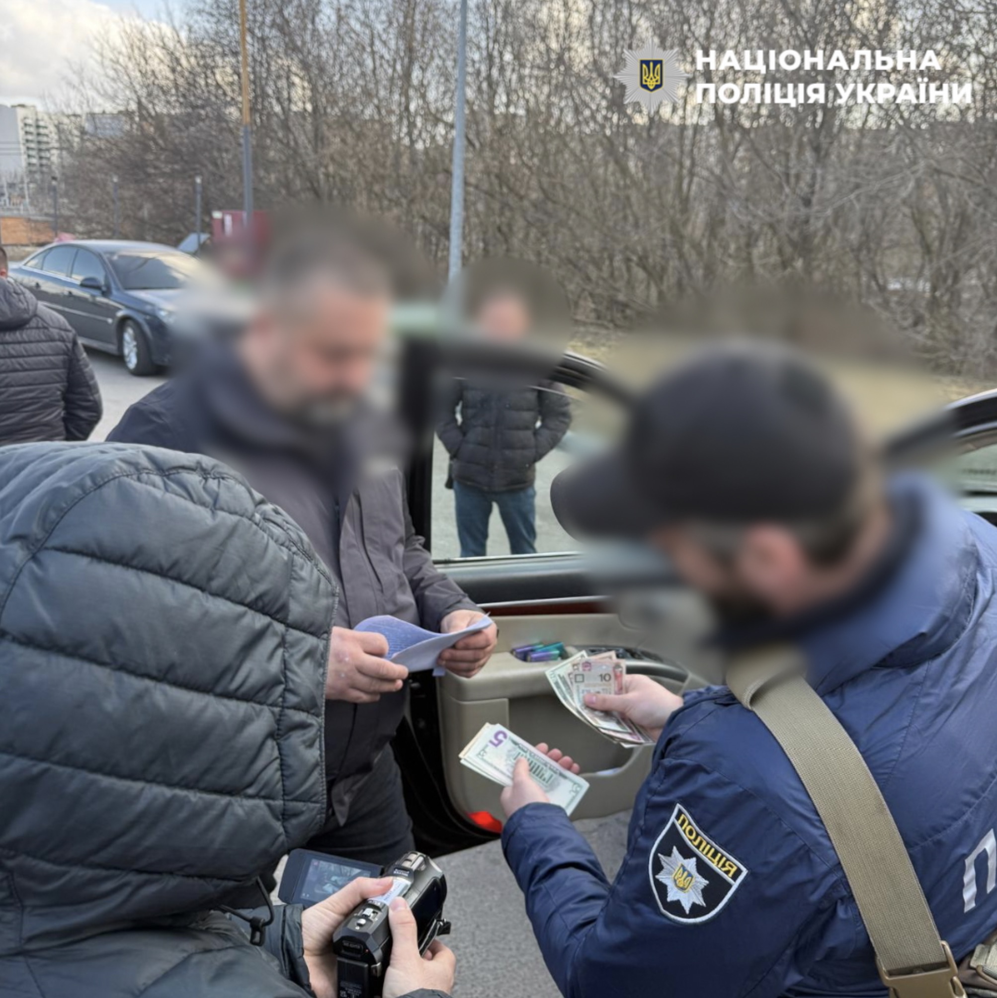 Від 10 000 доларів за оформлення відстрочки від мобілізації: на Полтавщині поліція викрила злочинну групу