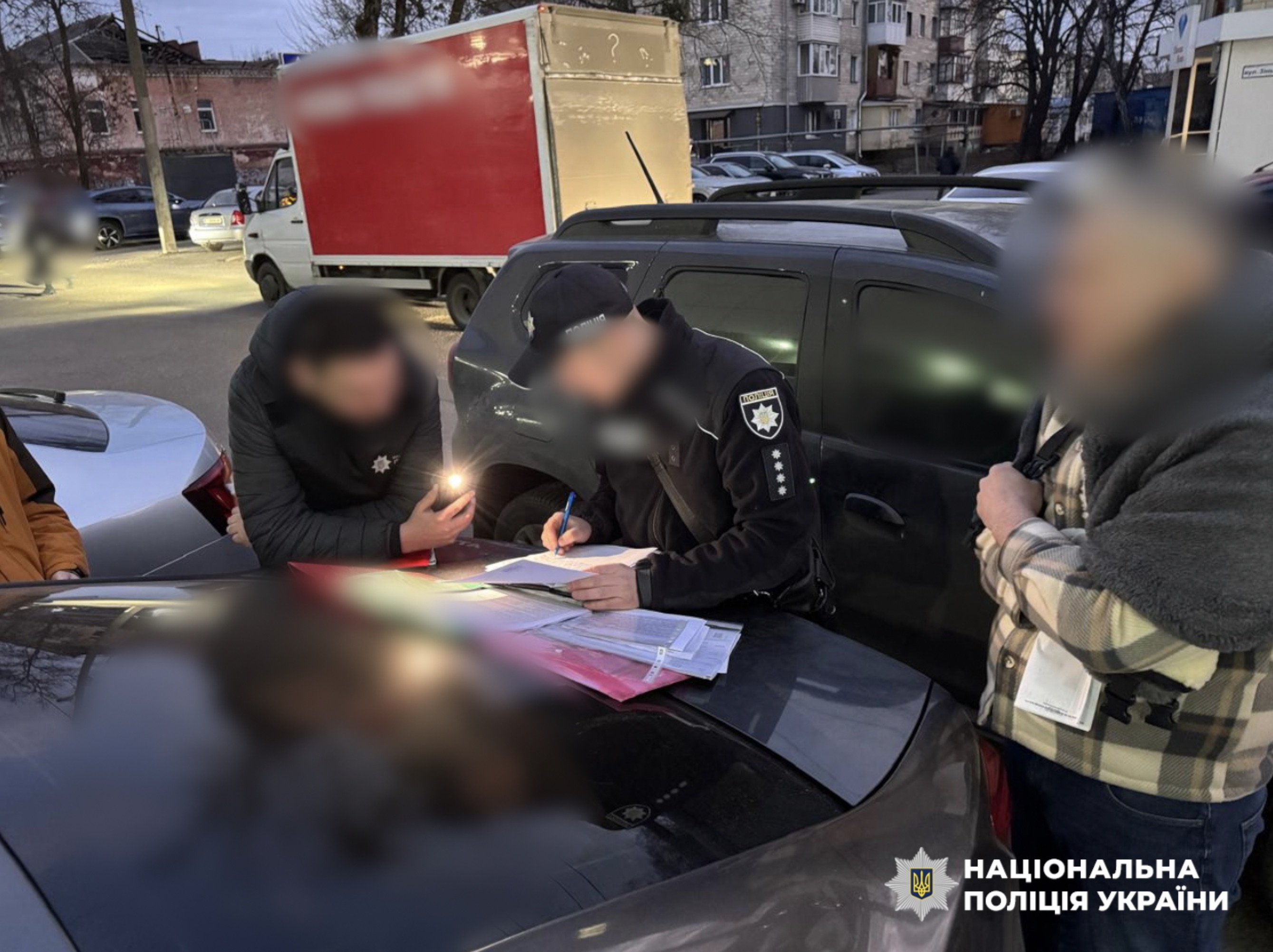 Від 10 000 доларів за оформлення відстрочки від мобілізації: на Полтавщині поліція викрила злочинну групу