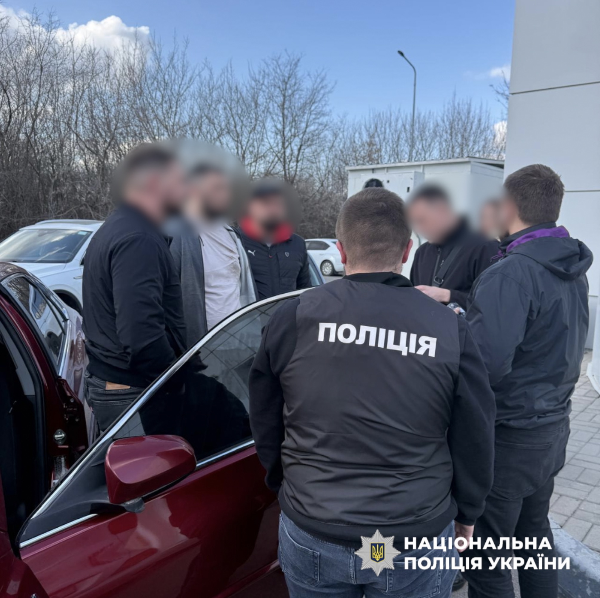 Від 10 000 доларів за оформлення відстрочки від мобілізації: на Полтавщині поліція викрила злочинну групу